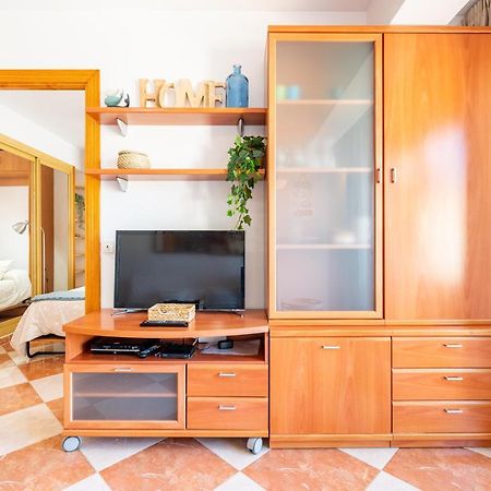 Sunny Seaside Apartment Arroyo De La Miel Bagian luar foto