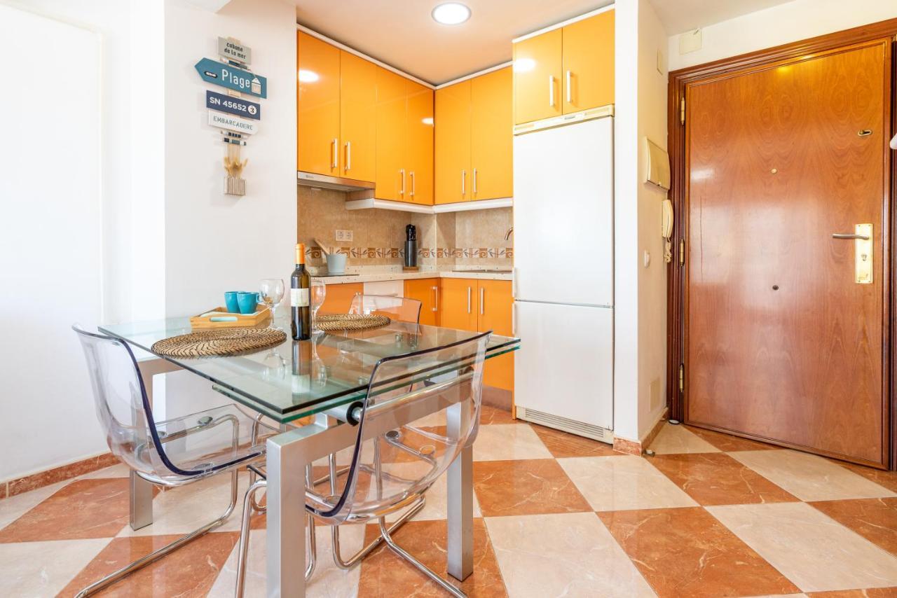 Sunny Seaside Apartment Arroyo De La Miel Bagian luar foto