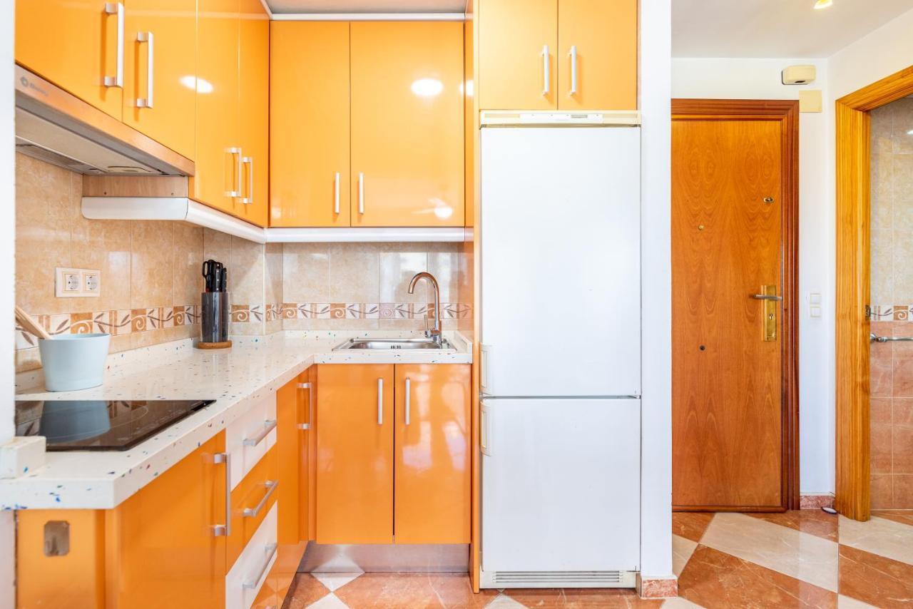 Sunny Seaside Apartment Arroyo De La Miel Bagian luar foto